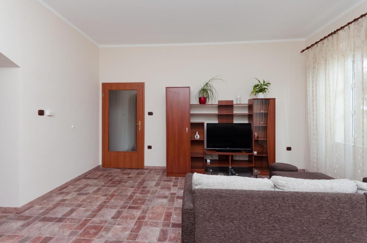 Apartment Aleksandra Rijeka Extérieur photo